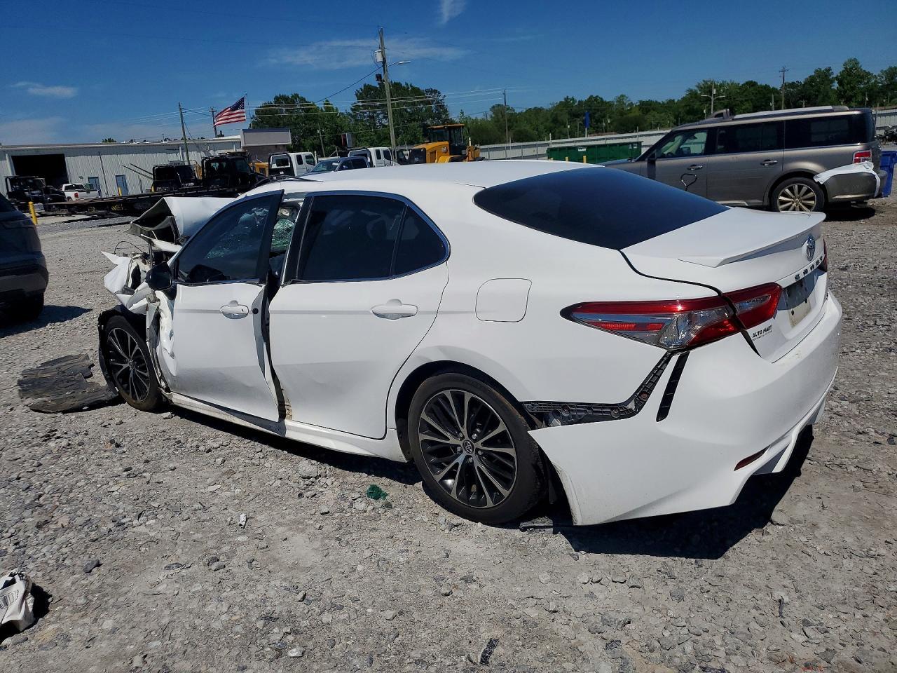 2018 Toyota Camry Se - zdjęcie 2