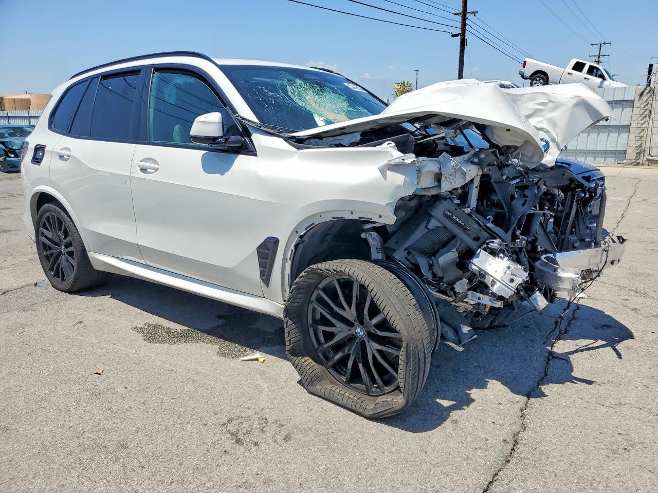 2024 BMW X5 xDrive40I - zdjęcie 4