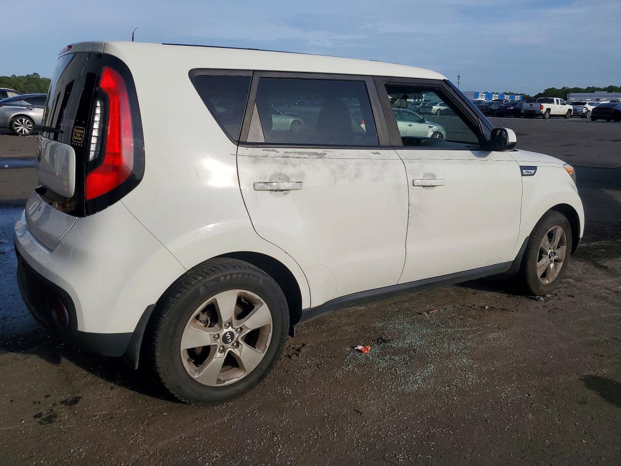 2019 Kia Soul Base - zdjęcie 3