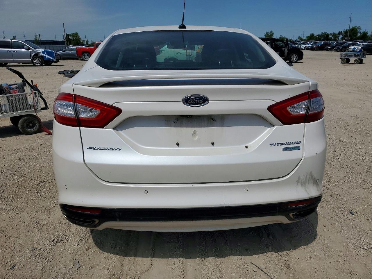 2015 Ford Fusion Titanium - zdjęcie 6