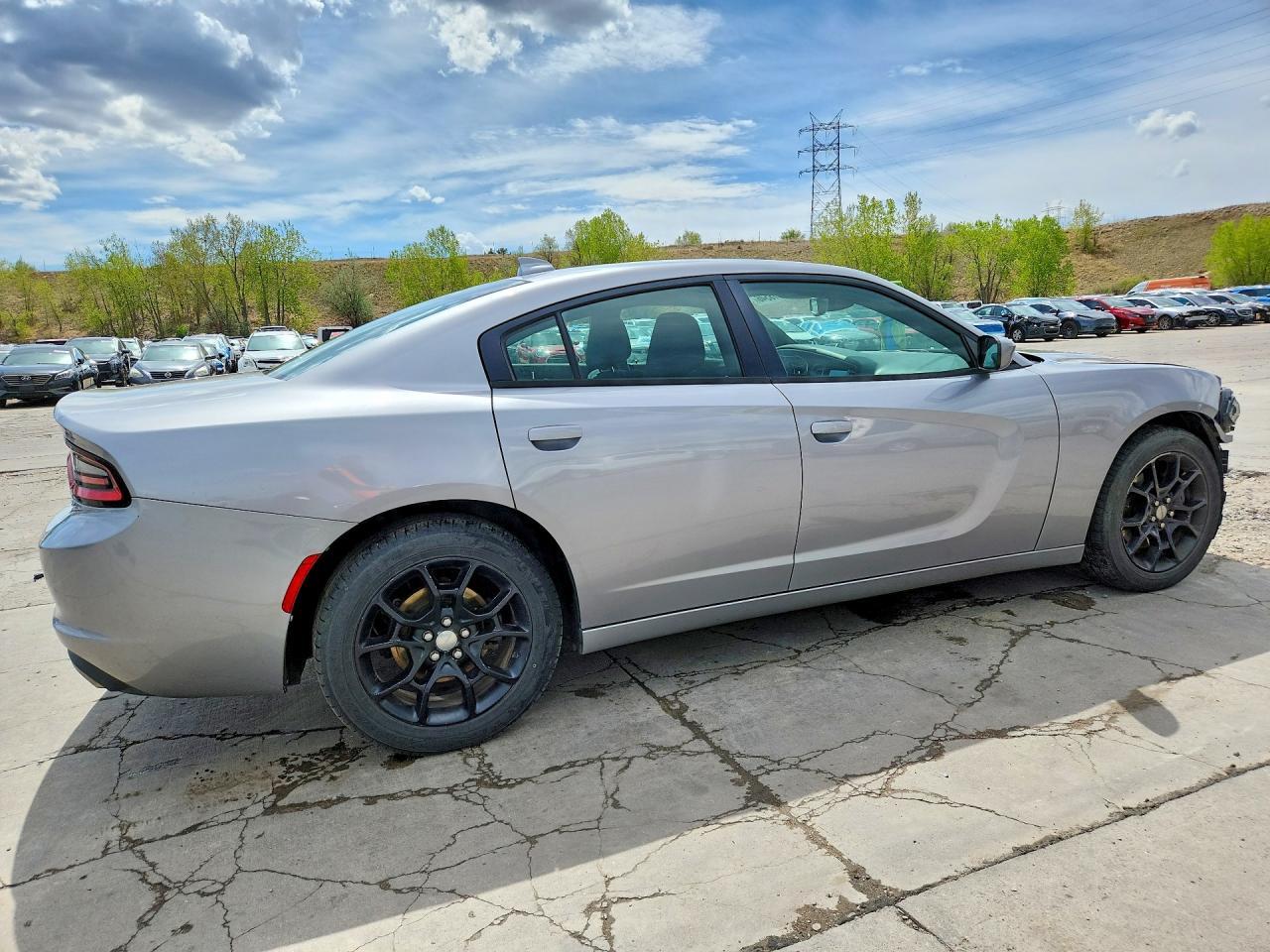 2016 Dodge Charger Sxt - zdjęcie 3