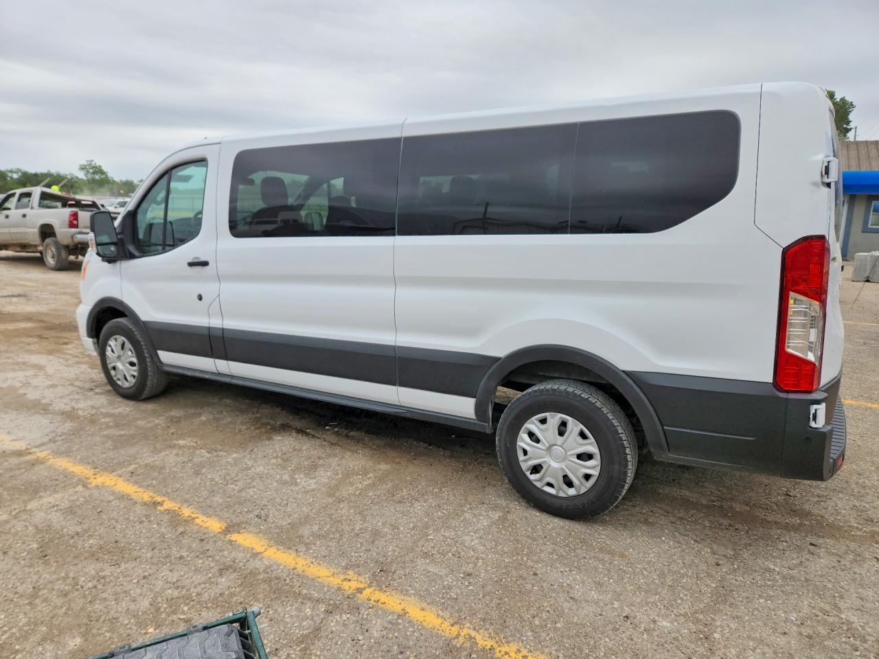 2022 Ford Transit T-350 - zdjęcie 2