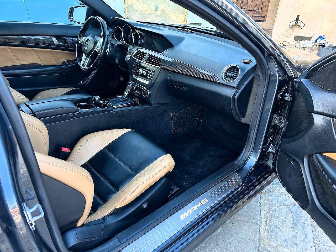 2014 Mercedes-Benz C 63 Amg - zdjęcie 9