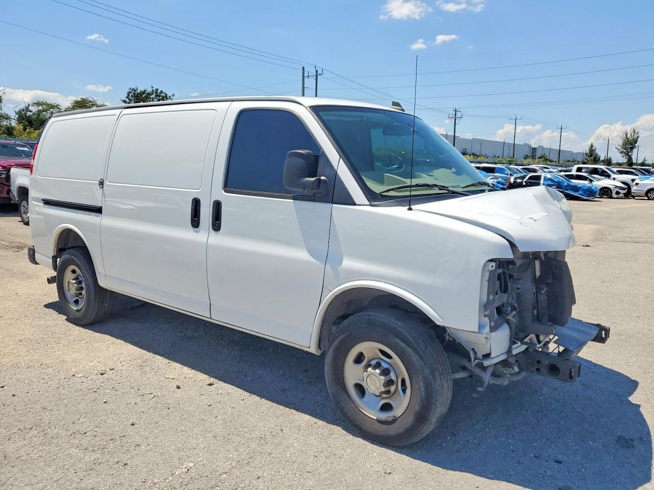 2022 Chevy Express G2500 Cargo - R&D - Prior Fleet - zdjęcie 4
