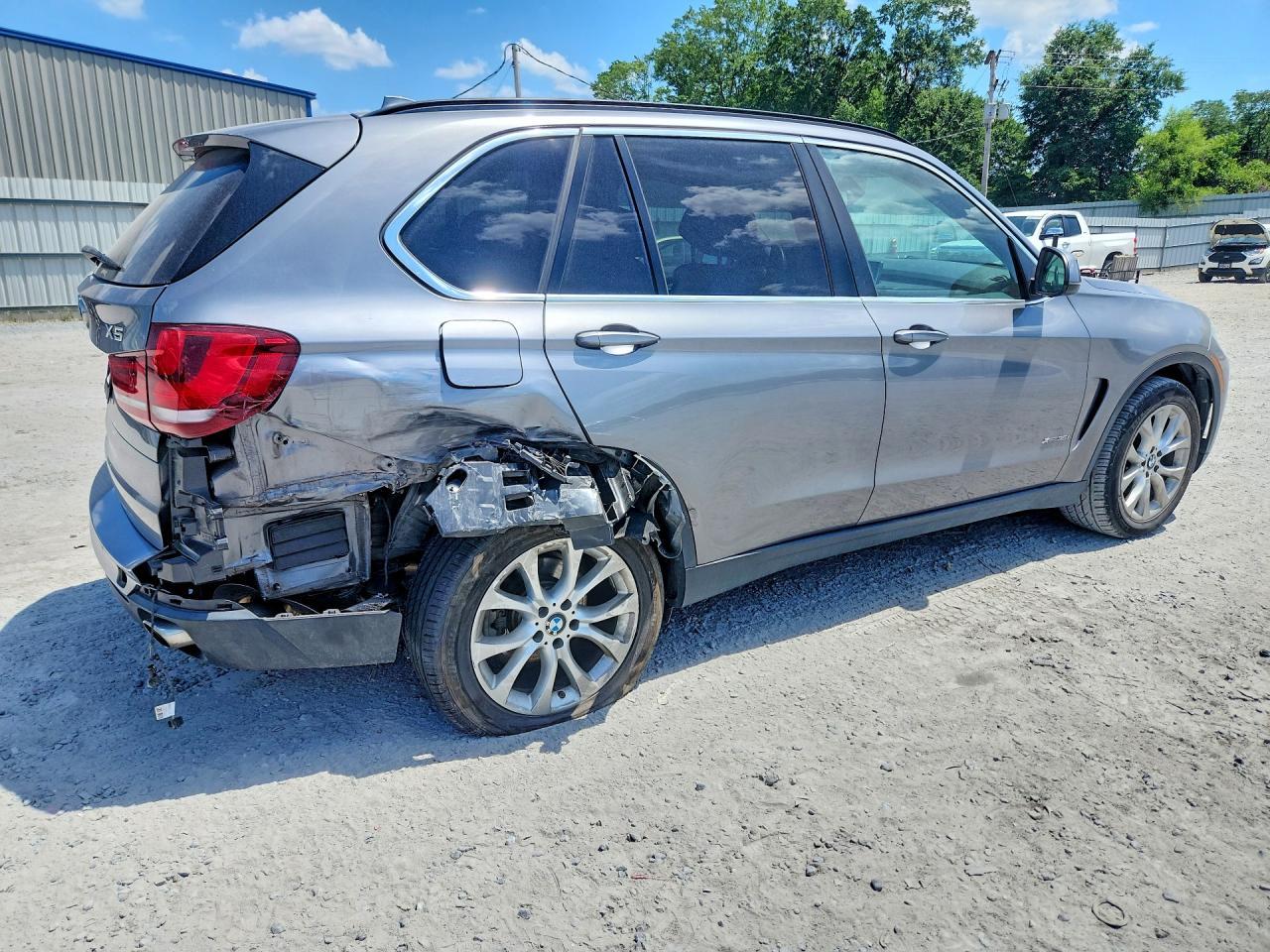 2016 BMW X5 xDrive35I - zdjęcie 3