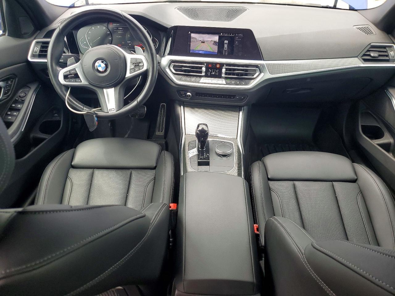 2022 BMW 330I - zdjęcie 8