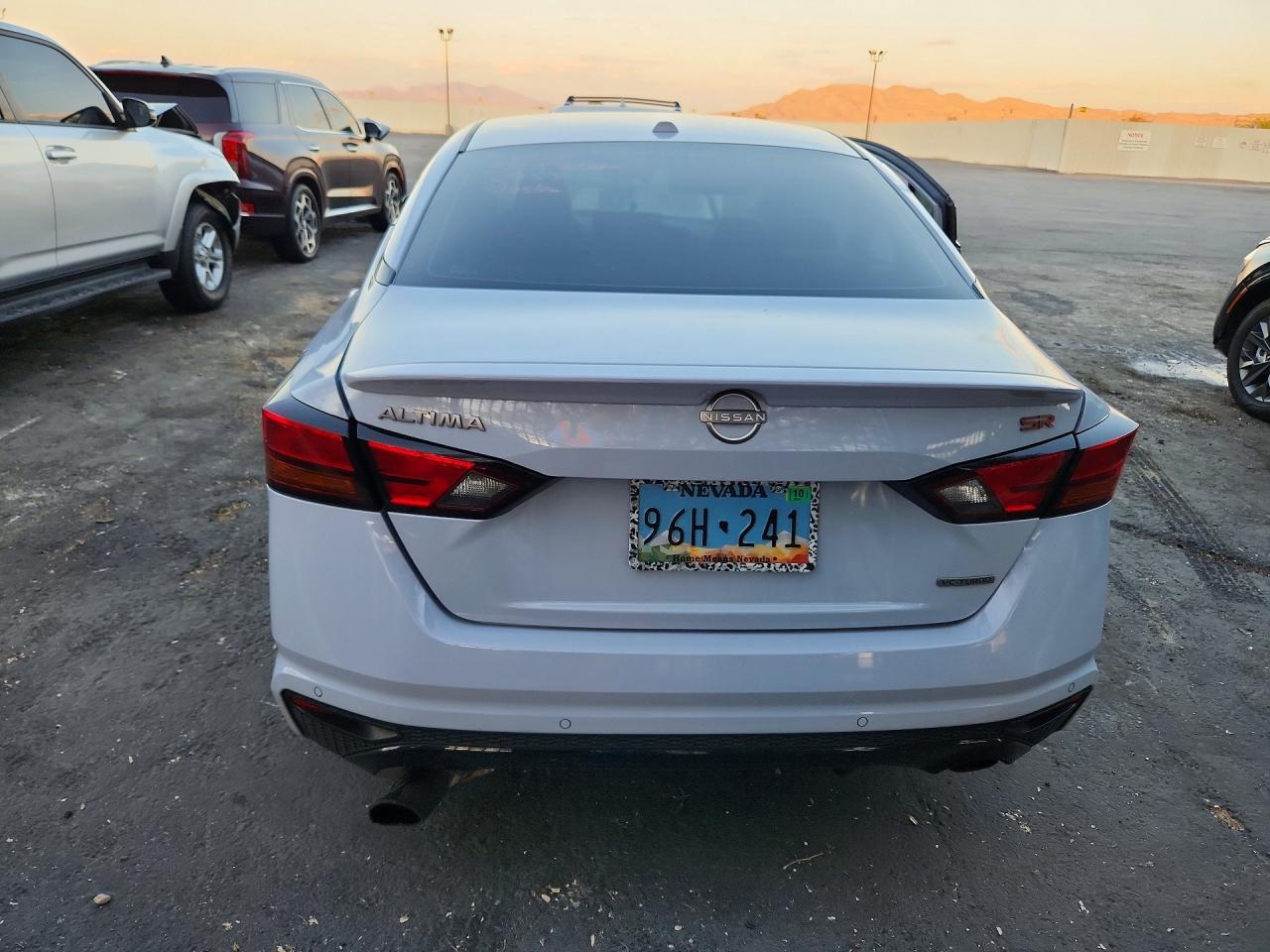 2024 Nissan Altima Sr - zdjęcie 6