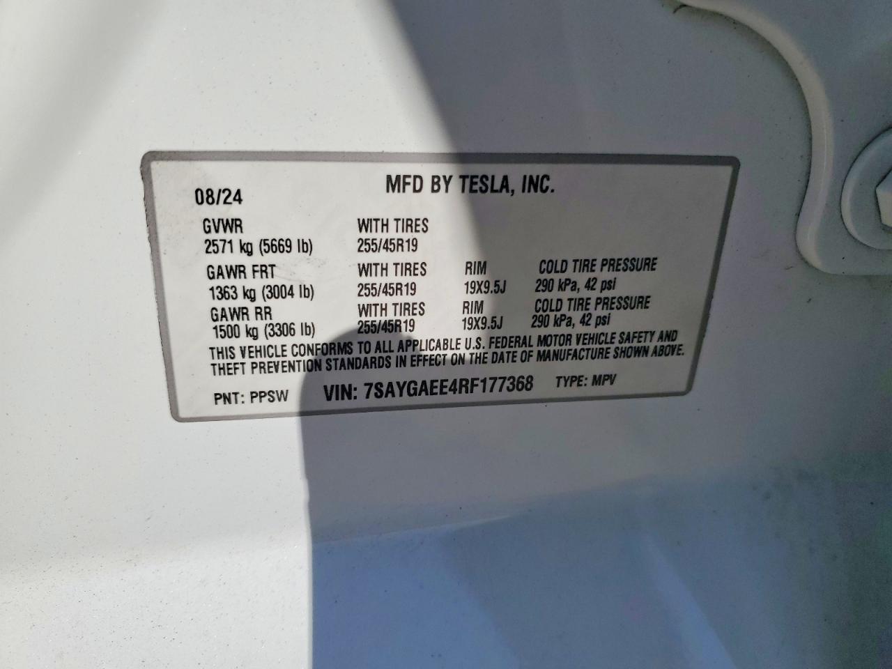 2024 Tesla Model Y - zdjęcie 12