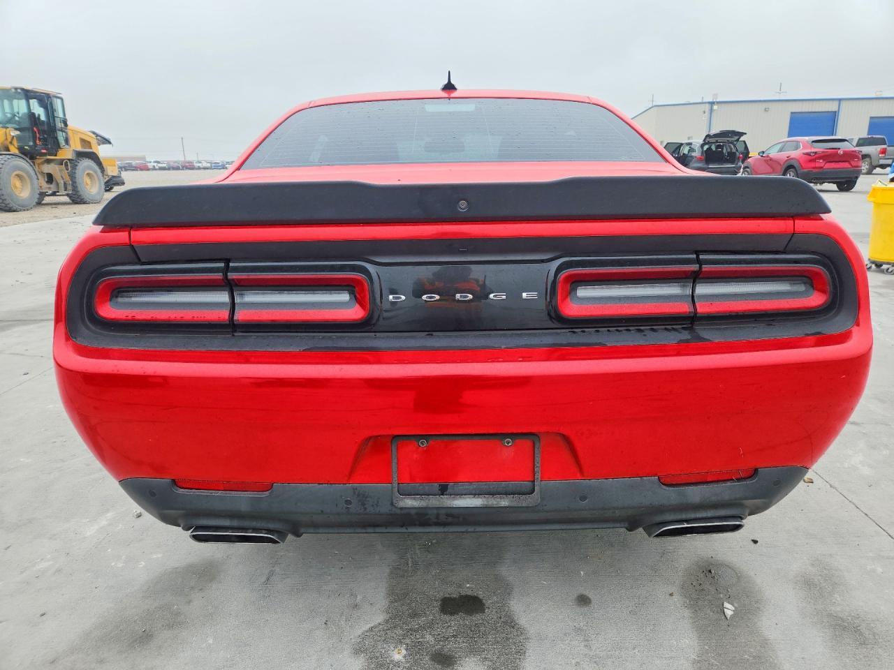 2016 Dodge Challenger R - zdjęcie 6