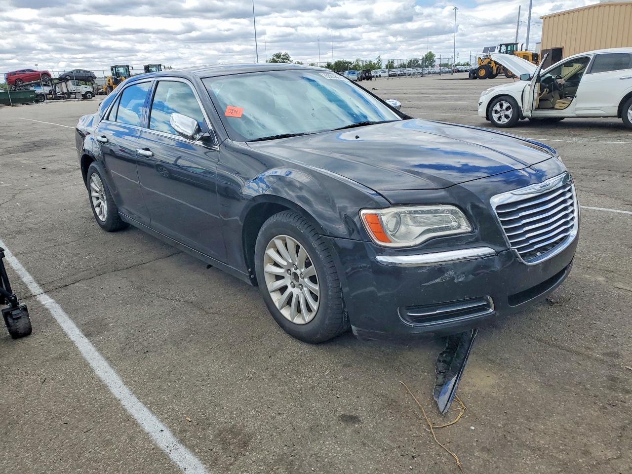 2014 Chrysler 300 - zdjęcie 4