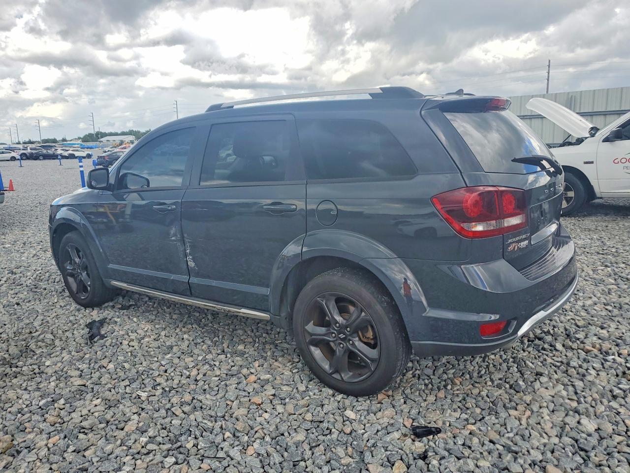 2018 Dodge Journey Crossroad - zdjęcie 2