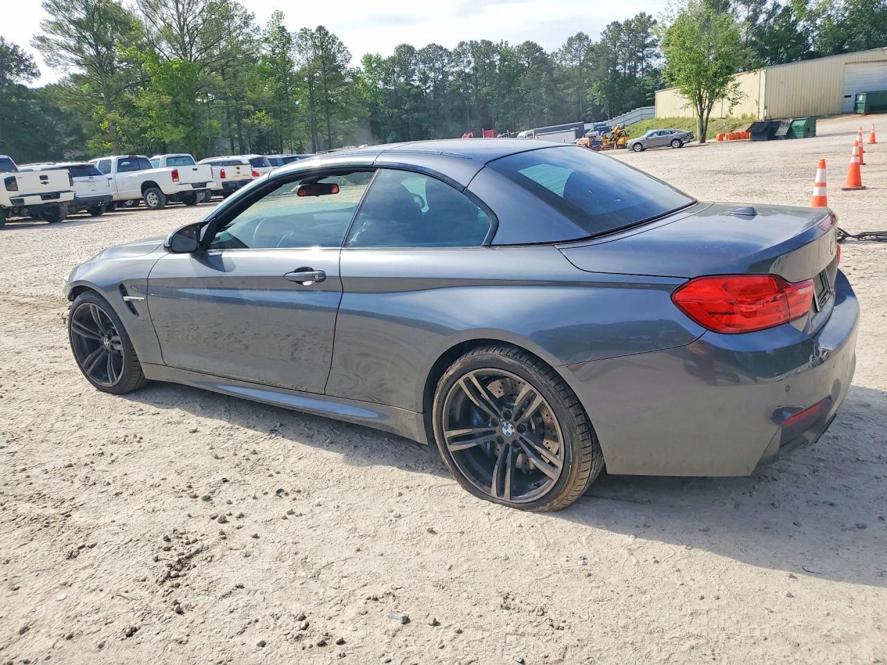 2016 BMW M4 - zdjęcie 2