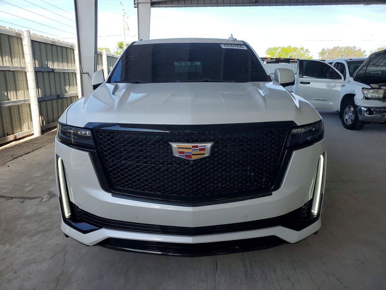 2022 Cadillac Escalade Sport - zdjęcie 5