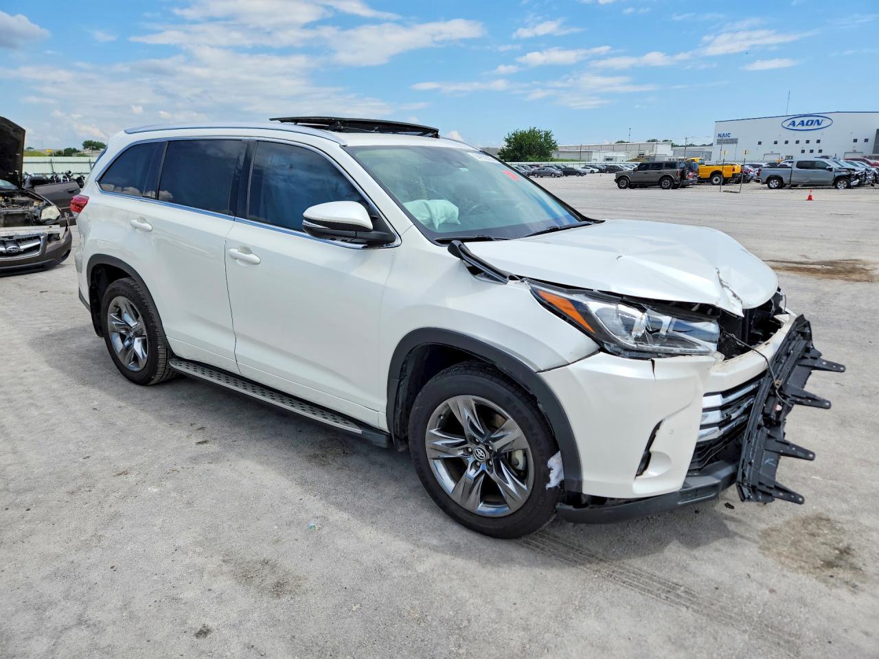 2017 Toyota Highlander Limited Platinum - zdjęcie 4