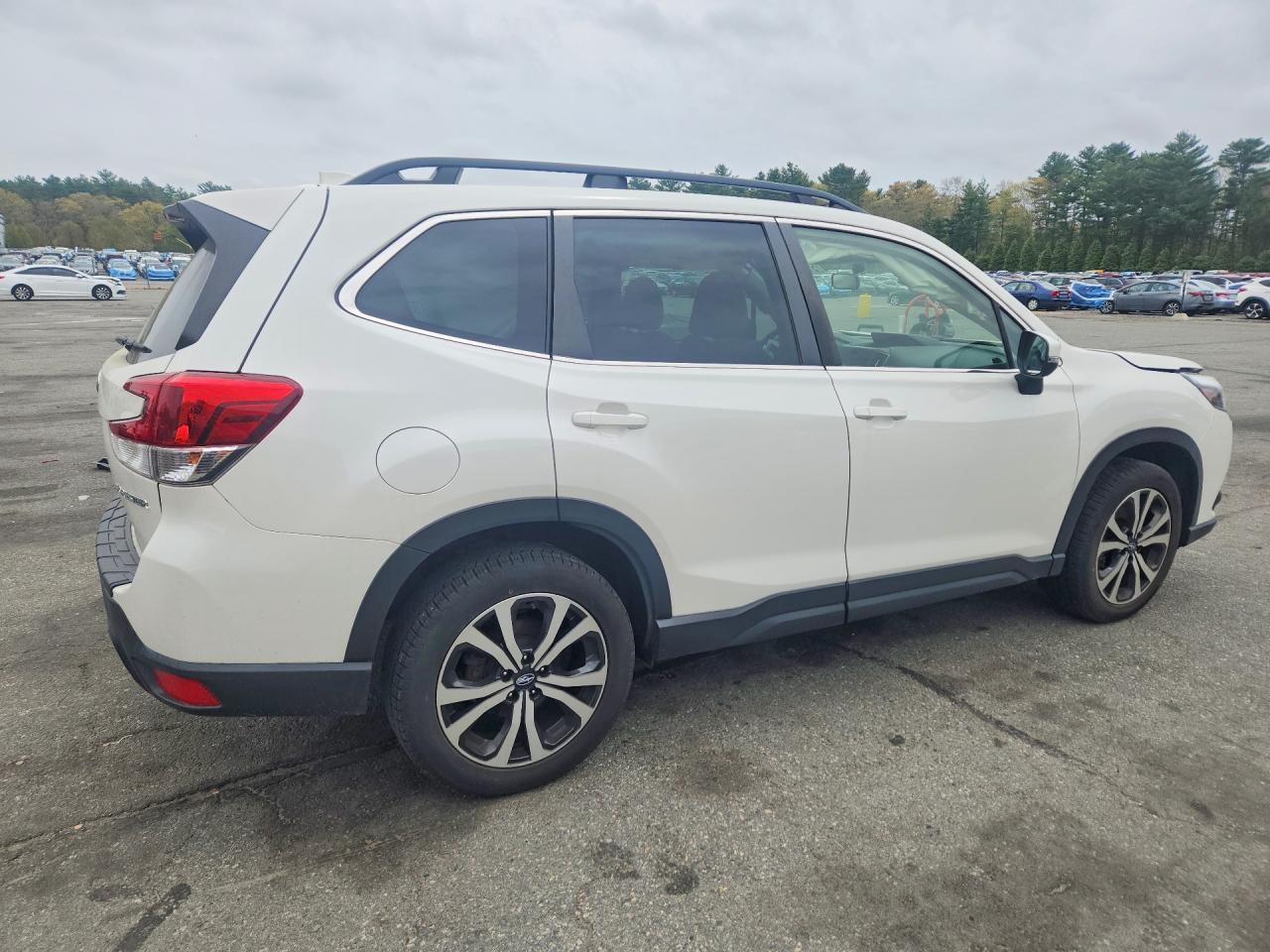 2022 Subaru Forester Limited - zdjęcie 3
