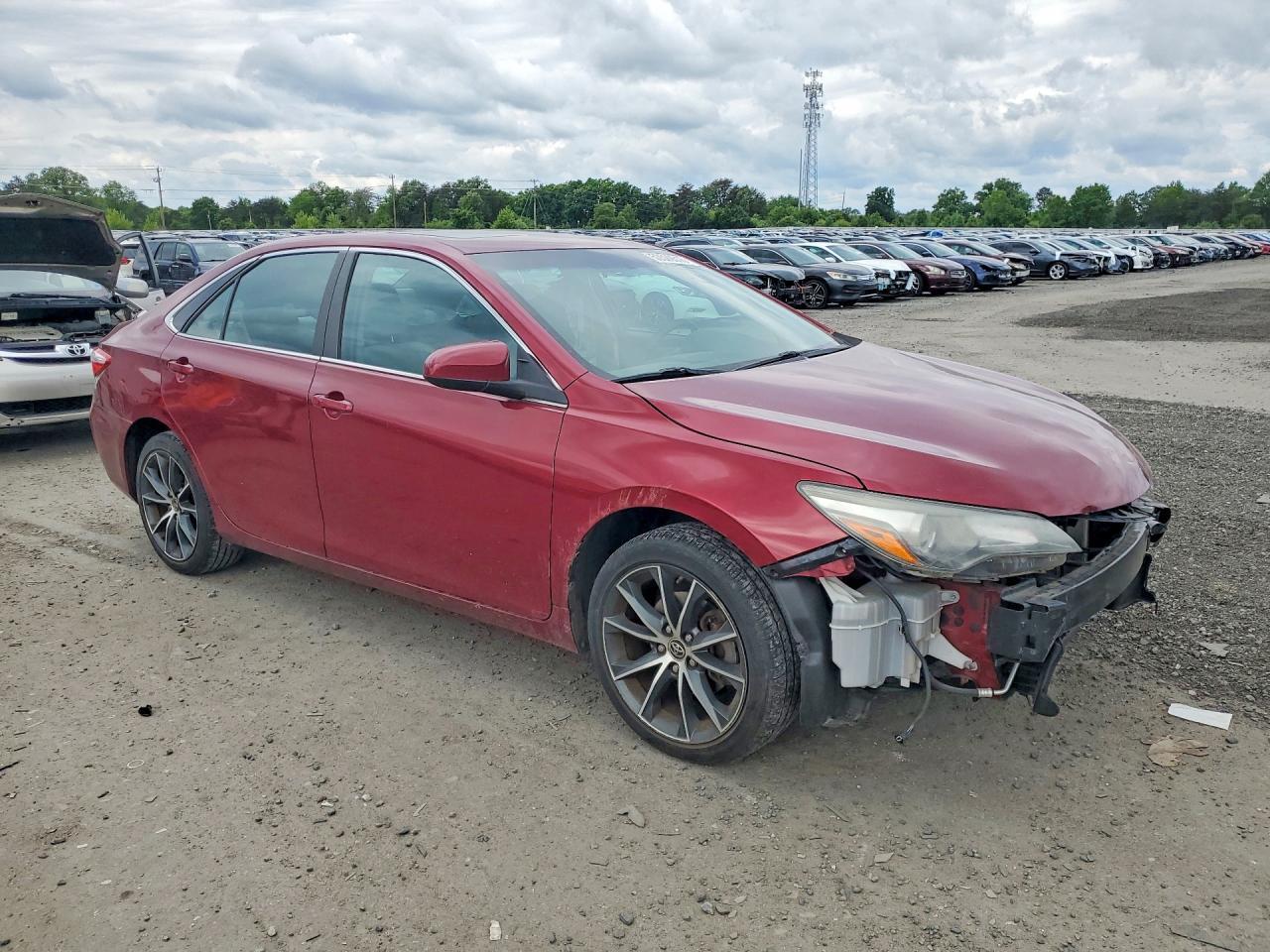 2016 Toyota Camry Xse - zdjęcie 4