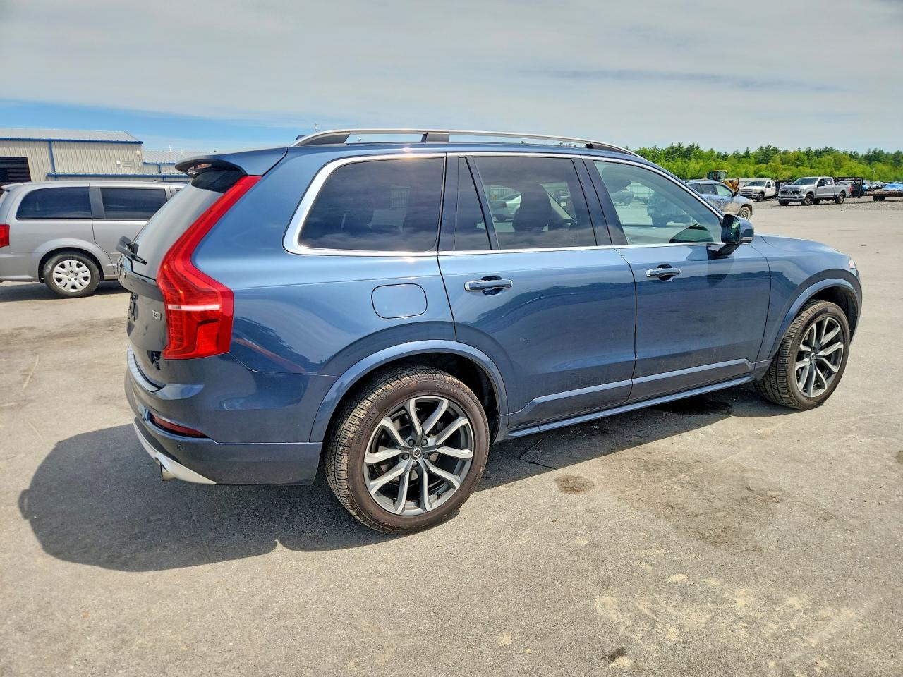 2019 Volvo Xc90 T5 Momentum - zdjęcie 3