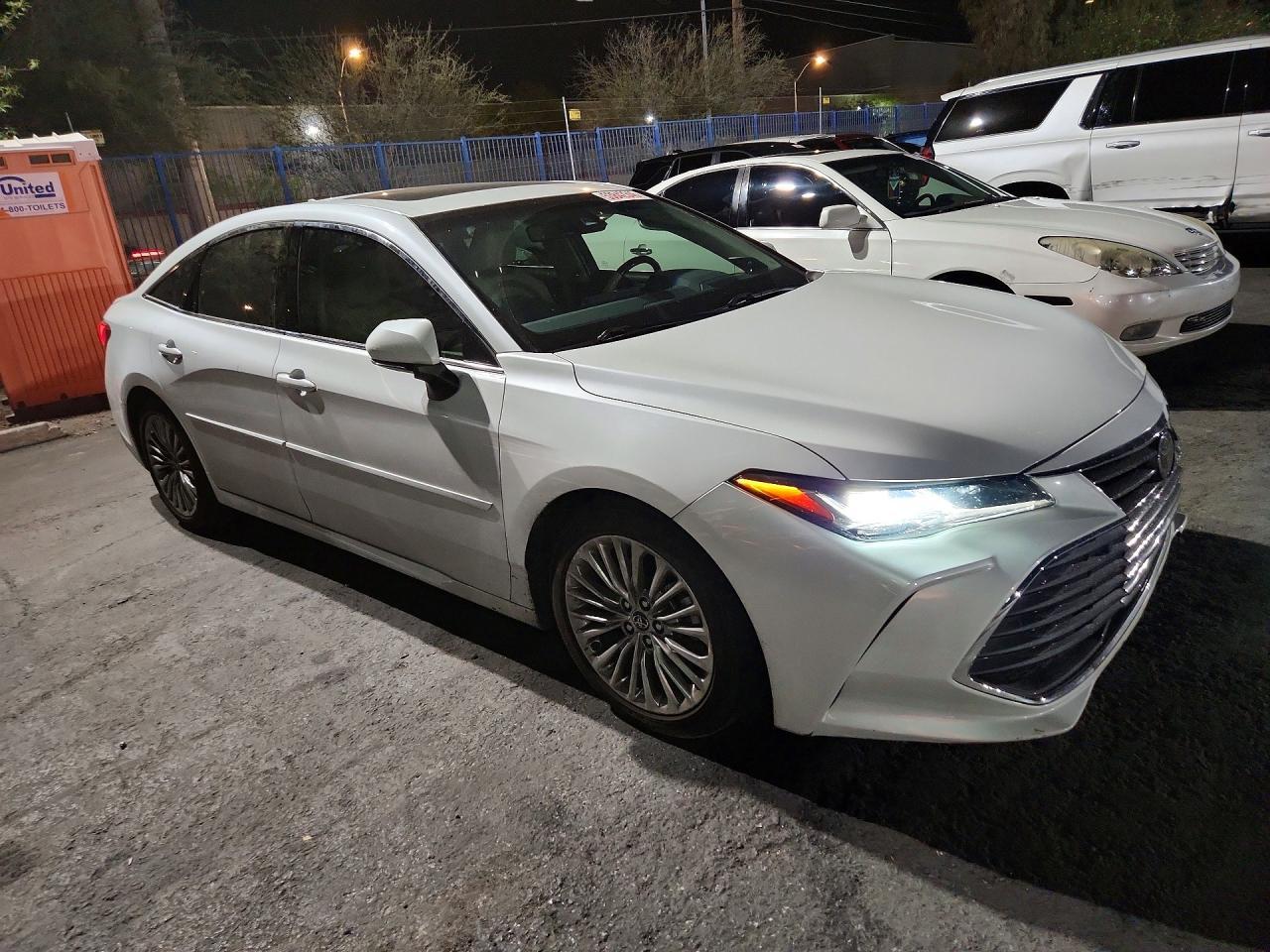 2020 Toyota Avalon Limited+Clearance&Back Sonar Package - zdjęcie 4