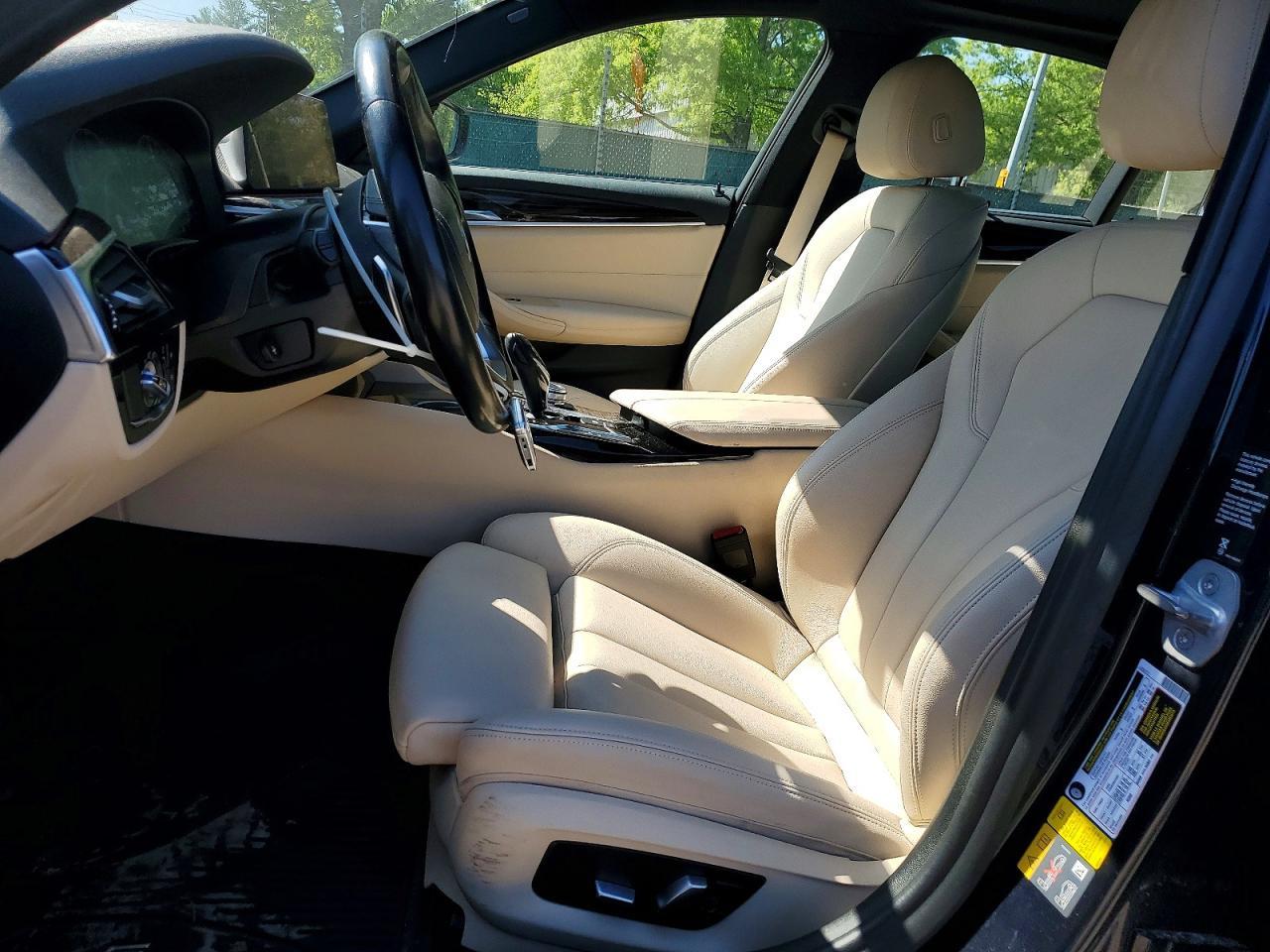 2019 BMW Seria 5 530e - zdjęcie 7
