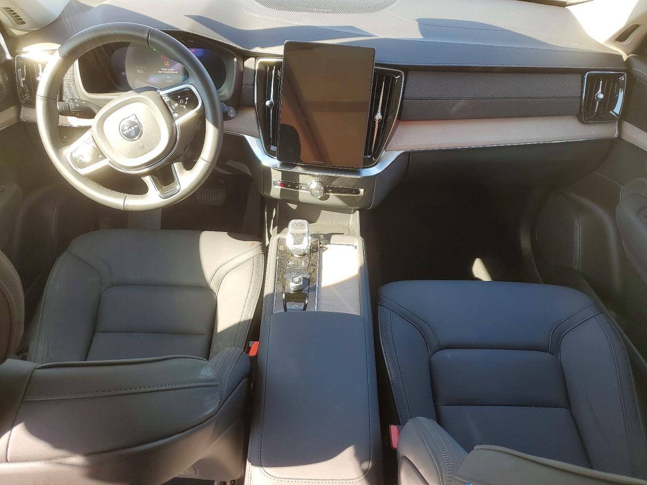 2025 Volvo Xc90 Plus - zdjęcie 8