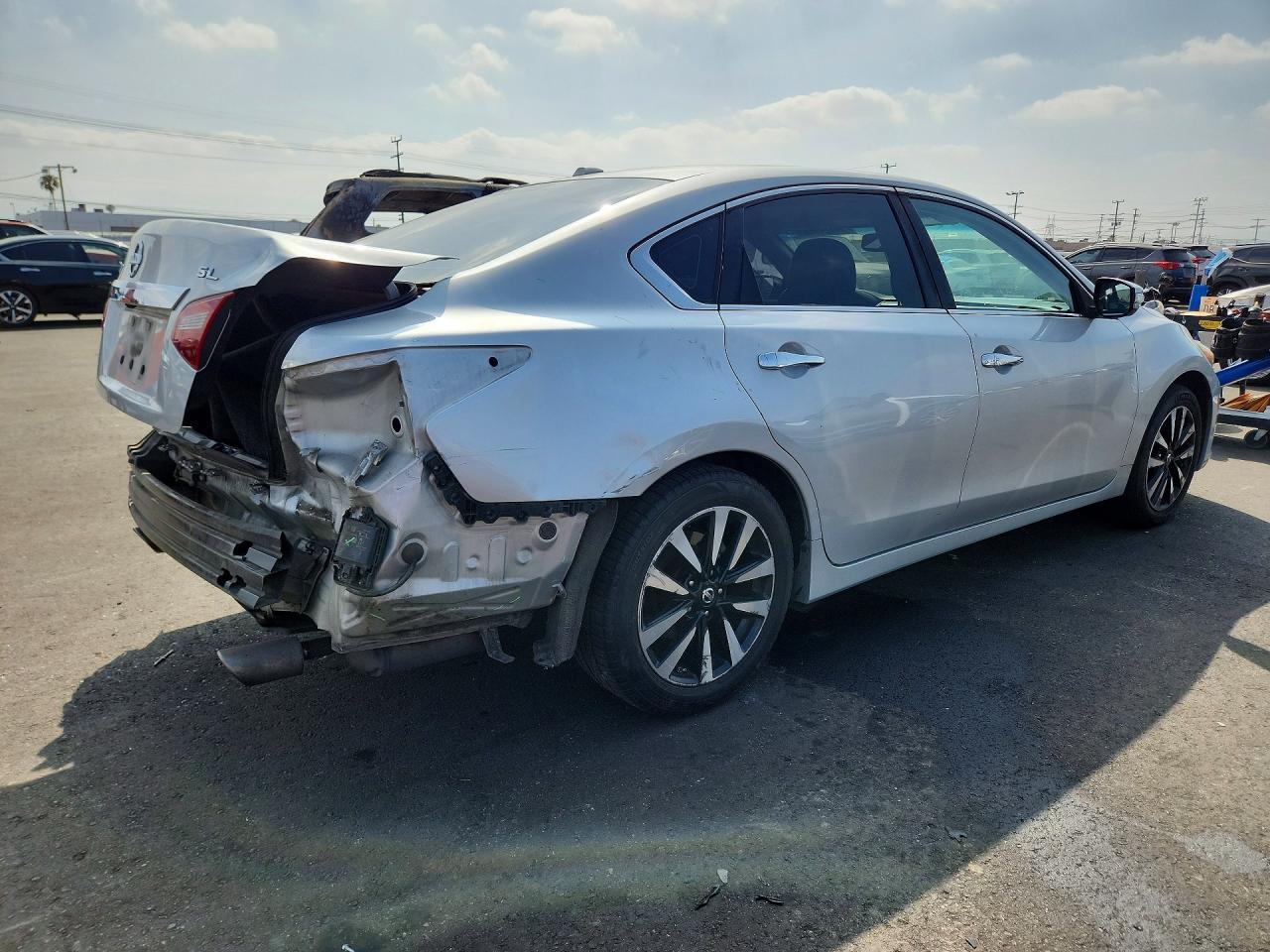 2018 Niss Altima - zdjęcie 3