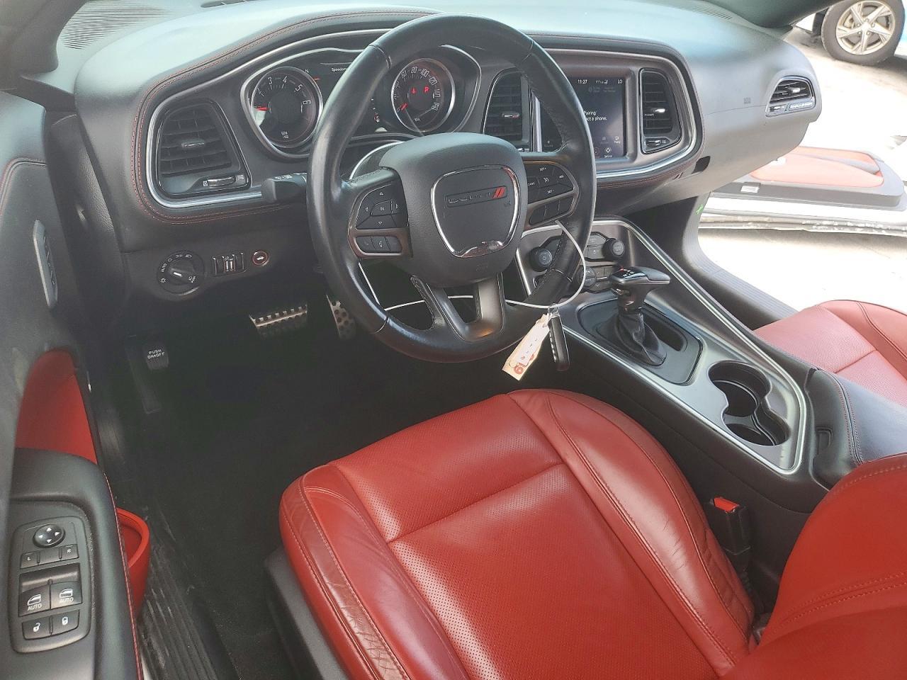 2021 Dodge Challenger Sxt - zdjęcie 8