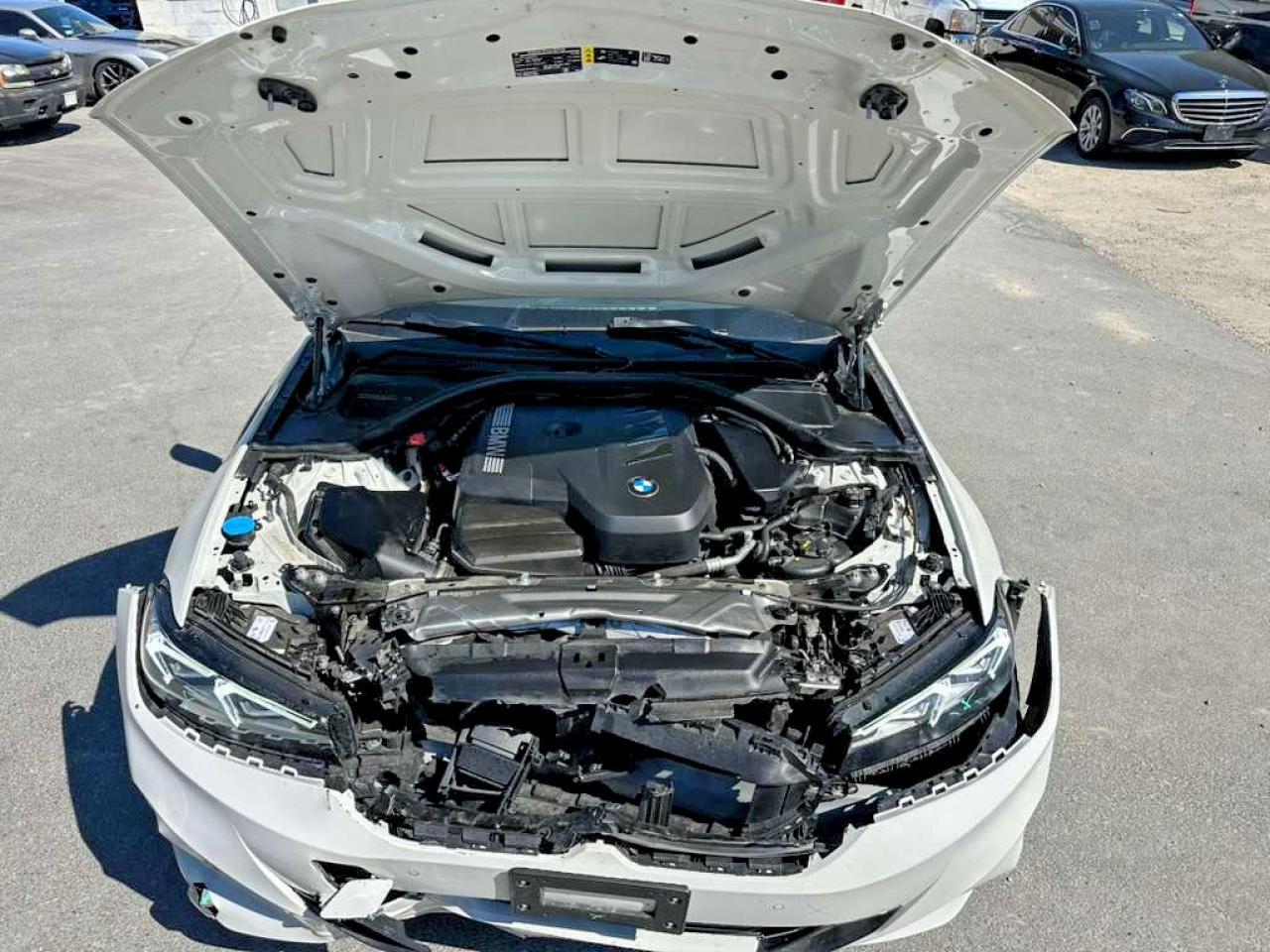 2026 BMW 330I - zdjęcie 7