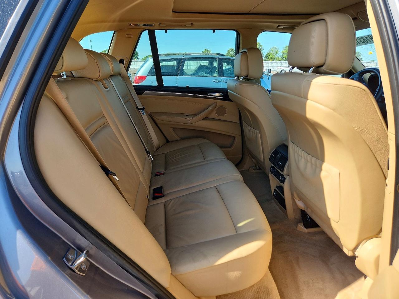 2013 BMW X5 xDrive35I - zdjęcie 11