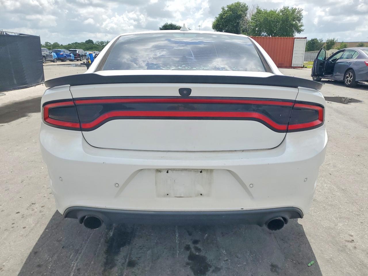 2016 Dodge Charger R - zdjęcie 6