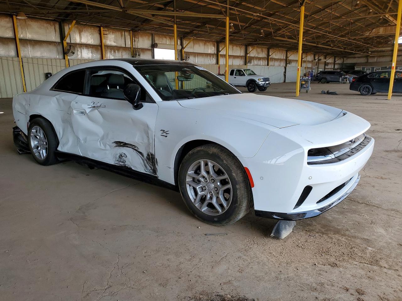 2025 Dodge Charger Daytona R - zdjęcie 4
