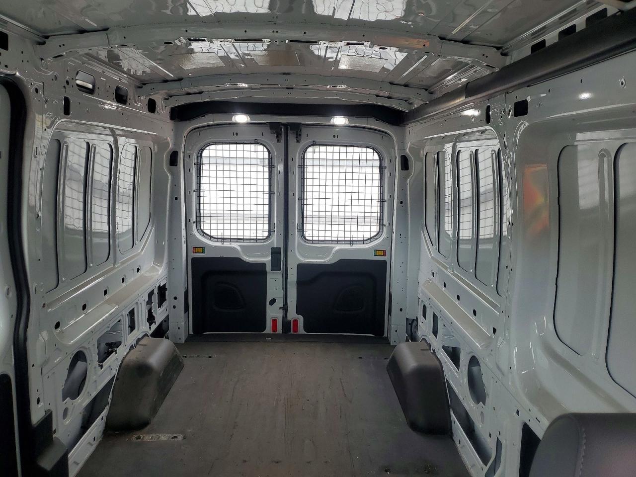 2019 Ford Transit T-350 - zdjęcie 10
