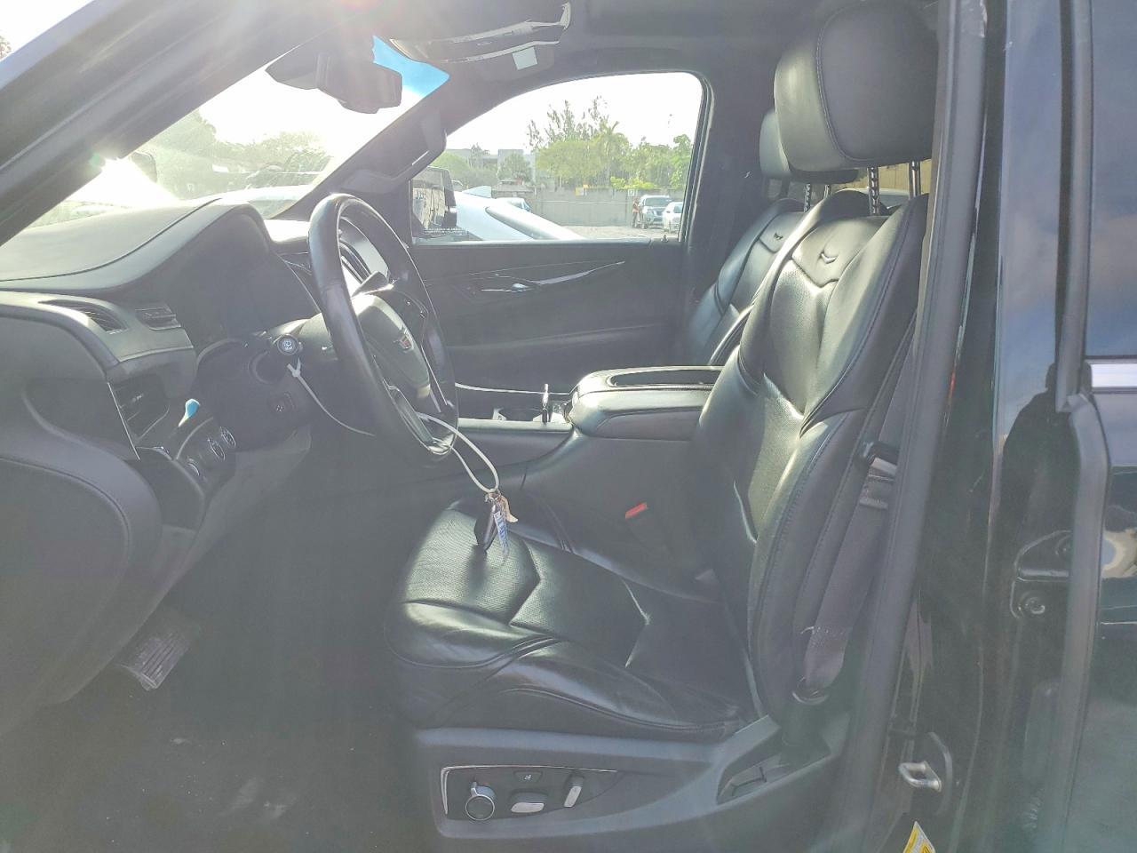 2015 Cadillac Escalade Platinum - zdjęcie 7