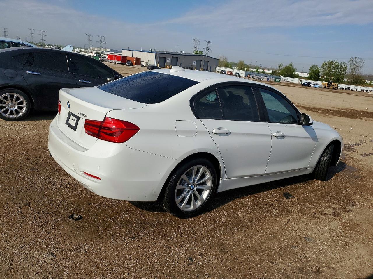 2018 BMW 320 Xi - zdjęcie 3