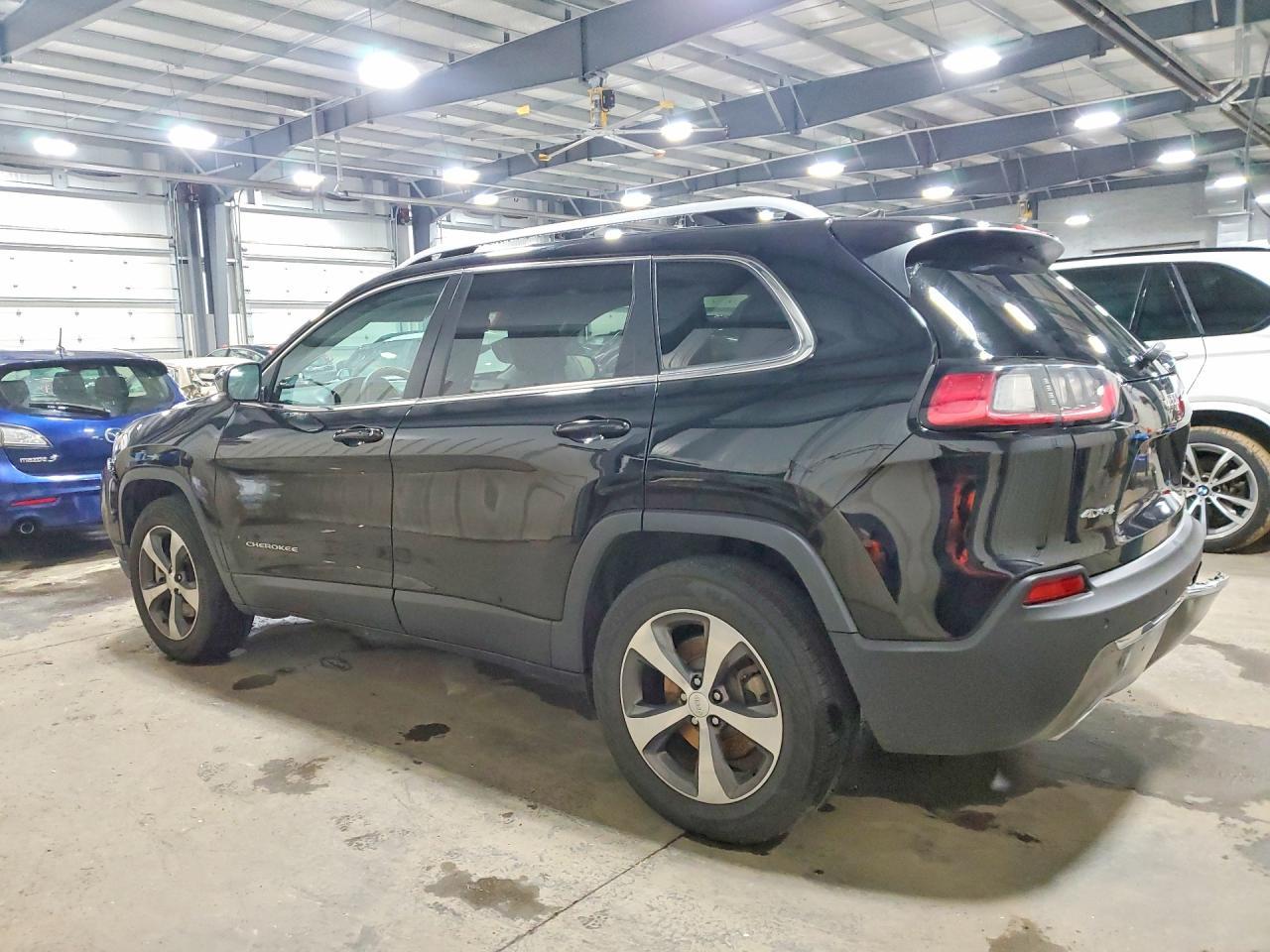 2019 Jeep Cherokee Limited - zdjęcie 2