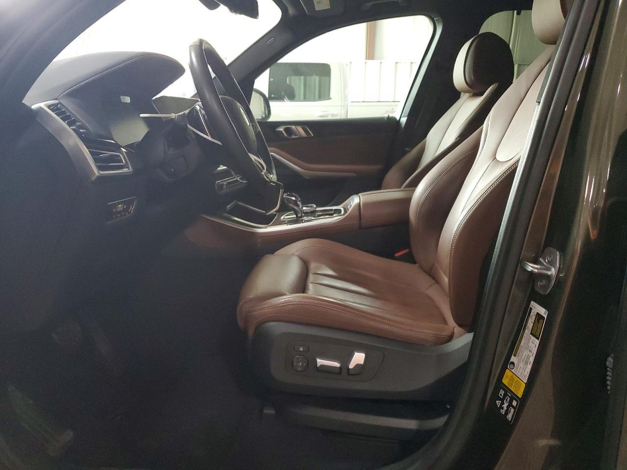 2022 BMW X5 xDrive40I - zdjęcie 7