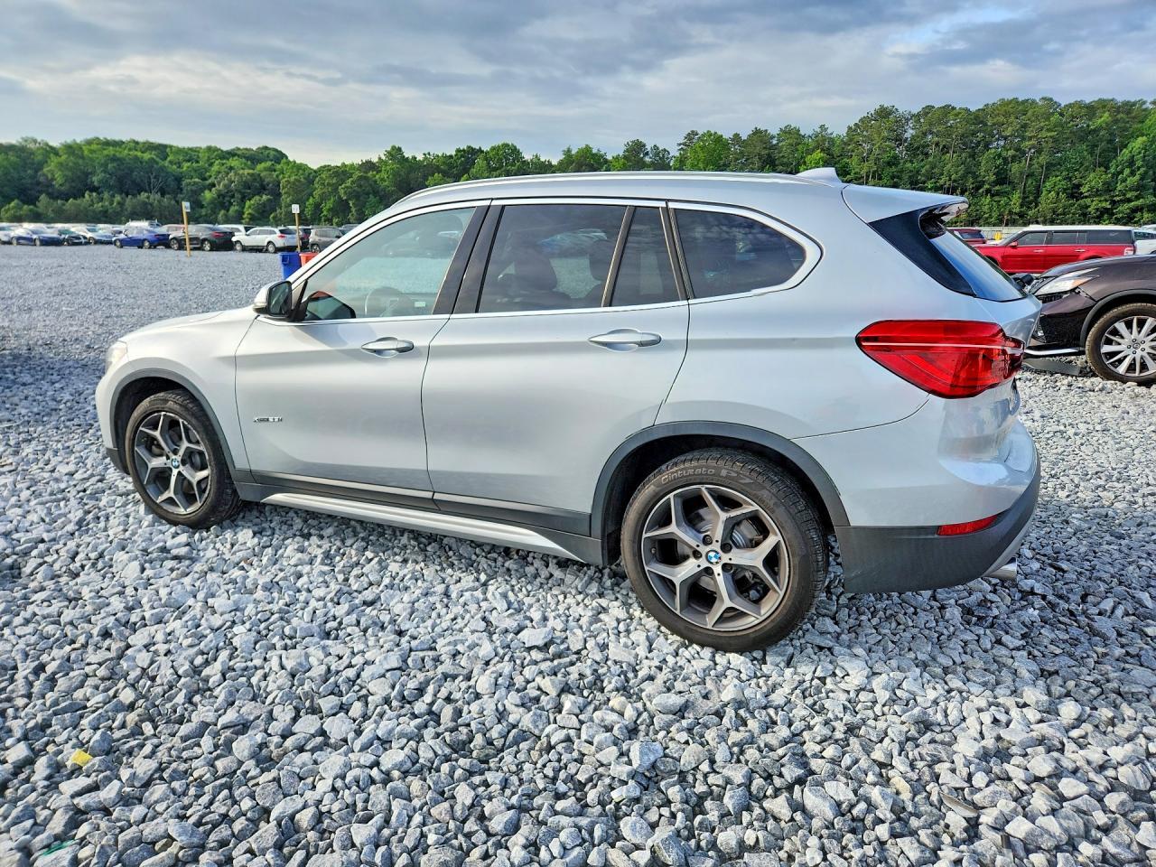 2018 BMW X1 xDrive28I - zdjęcie 2