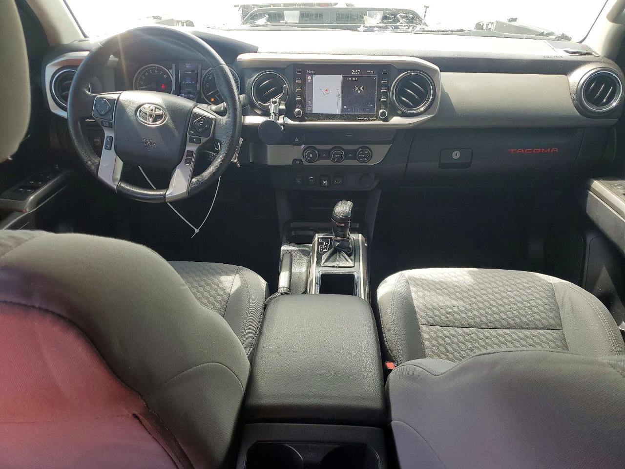 2020 Toyota Tacoma - zdjęcie 8