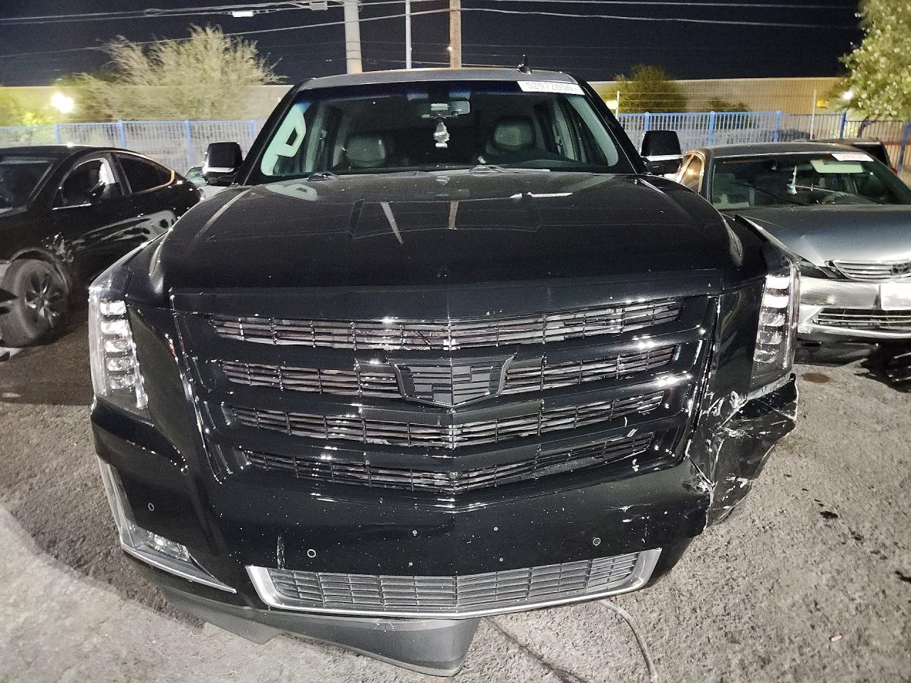 2016 Cadillac Escalade Esv - zdjęcie 5