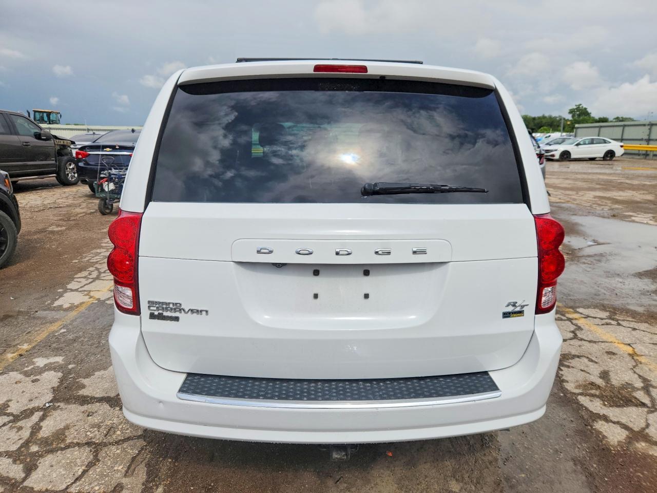 2014 Dodge Grand Caravan R - zdjęcie 6