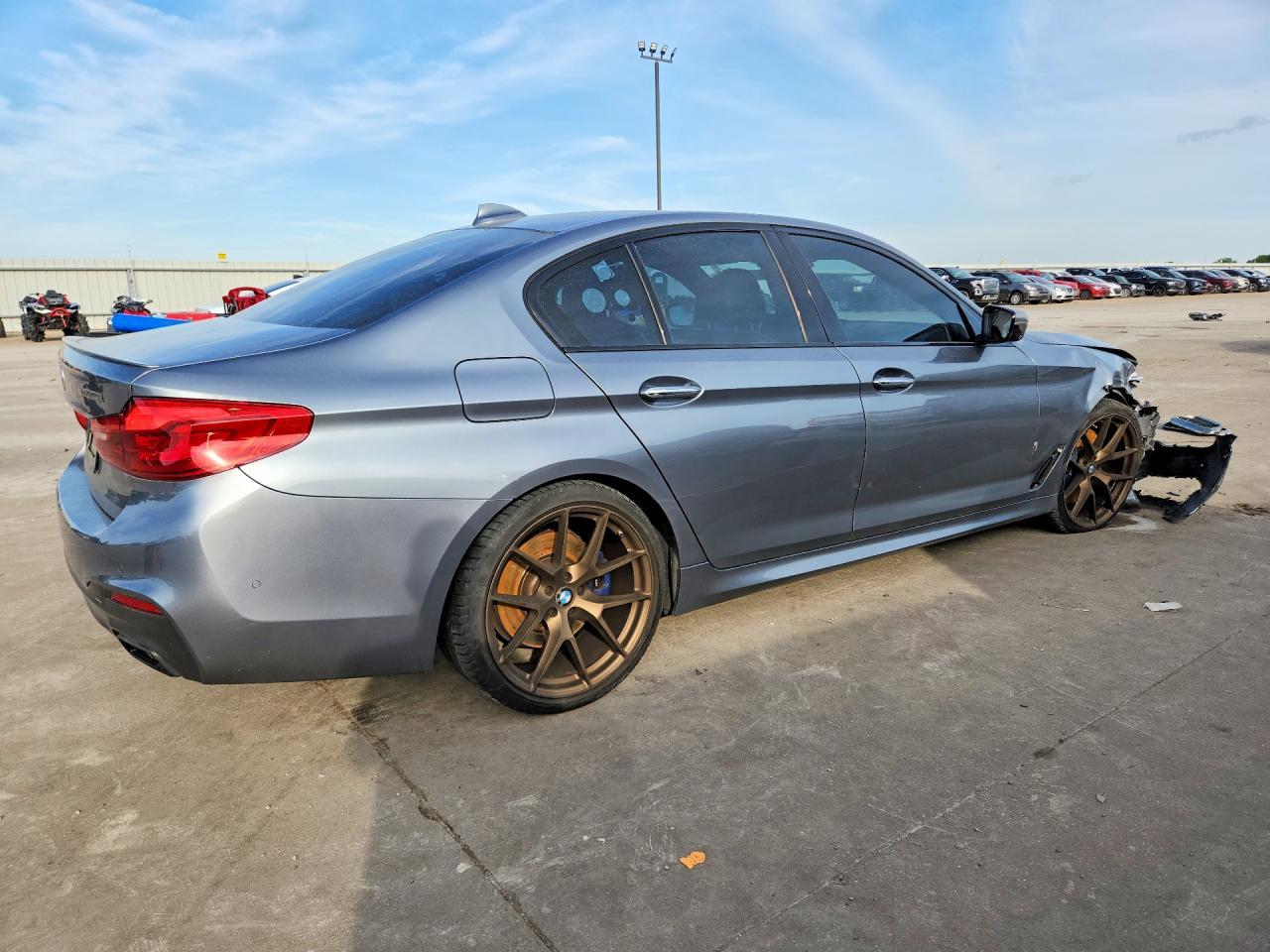 2018 BMW M550Xi - zdjęcie 3