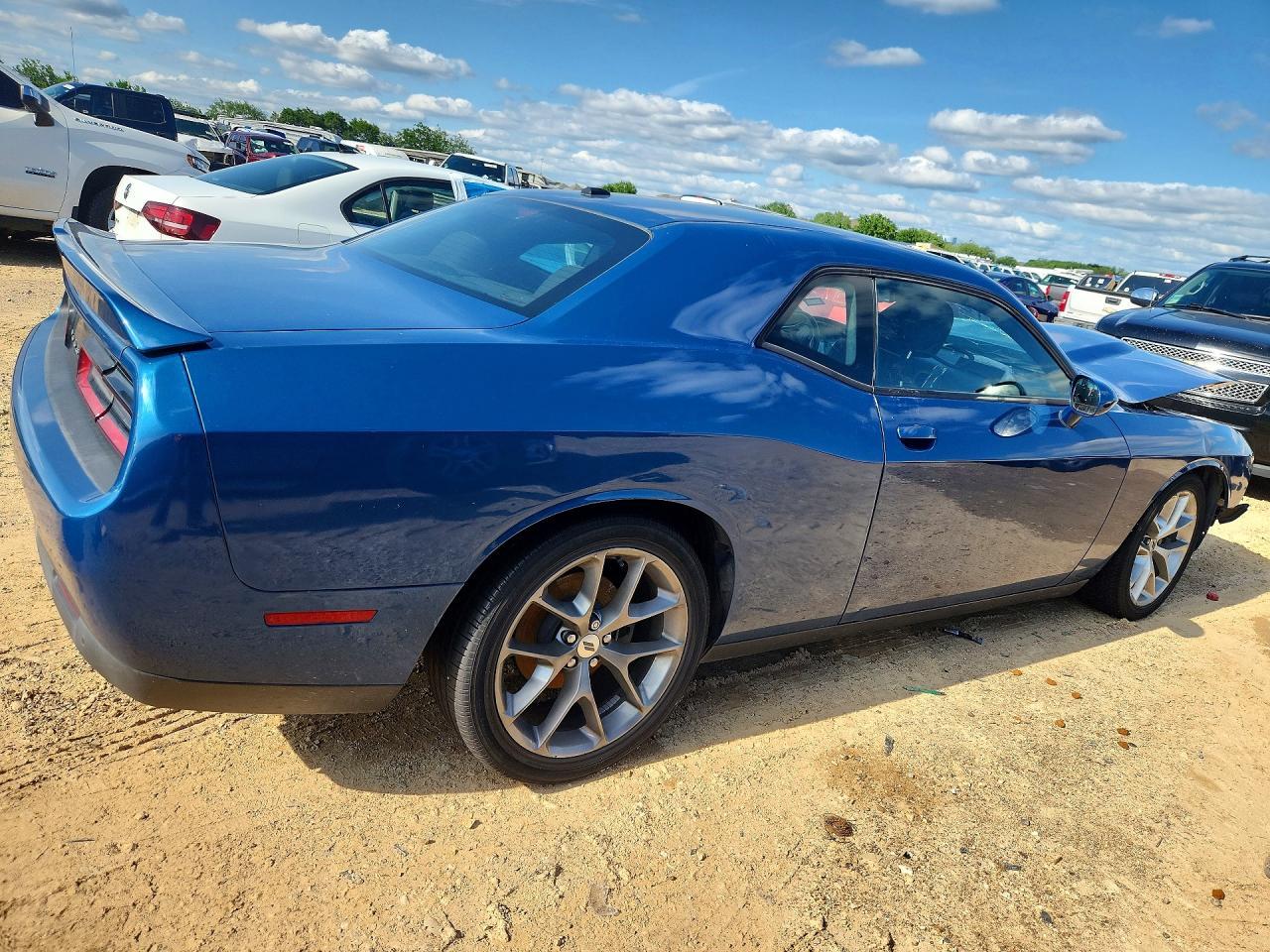 2021 Dodge Challenger Gt - zdjęcie 3