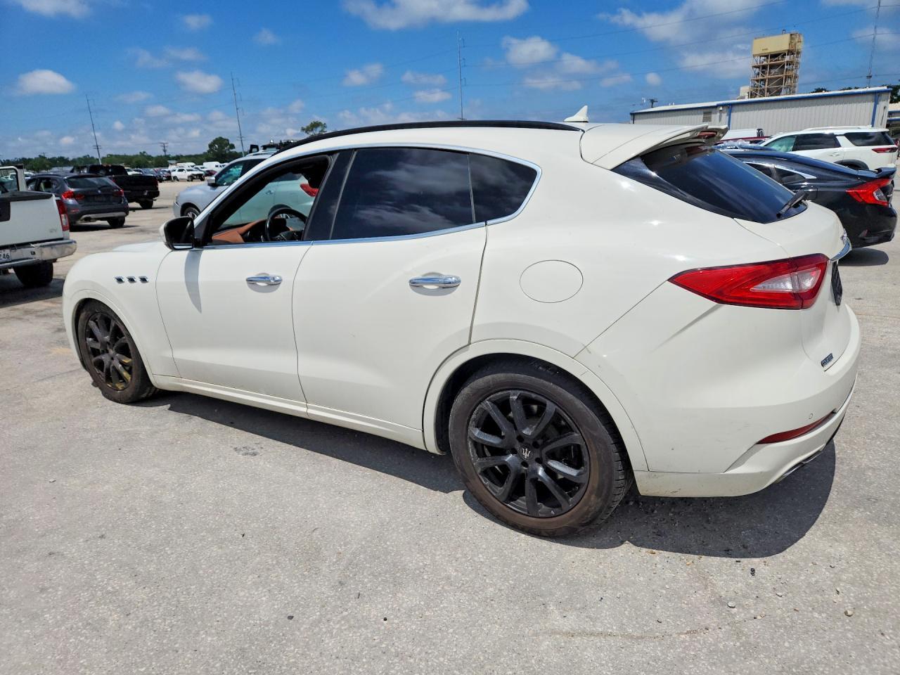 2017 Maserati Levante S Sport - zdjęcie 2