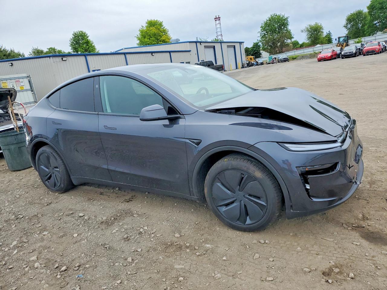 2026 Tesla Model Y - zdjęcie 4