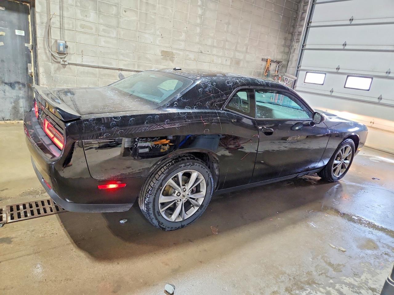 2020 Dodge Challenger Sxt - zdjęcie 3