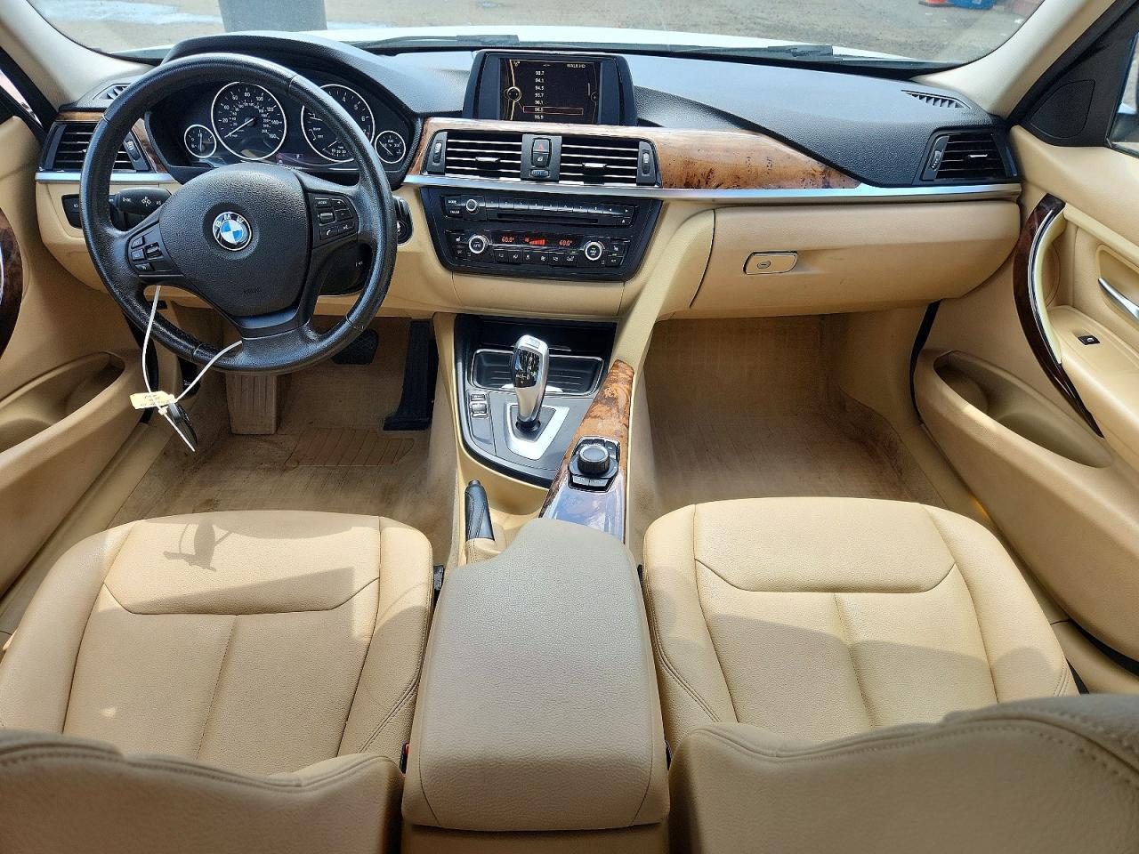 2013 BMW 320 I xDrive - zdjęcie 8