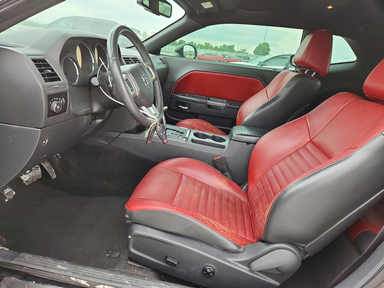 2013 Dodge Challenger R - zdjęcie 7