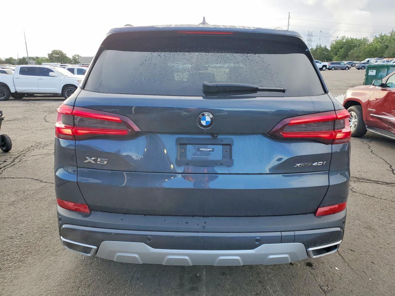 2021 BMW X5 xDrive40I - zdjęcie 6
