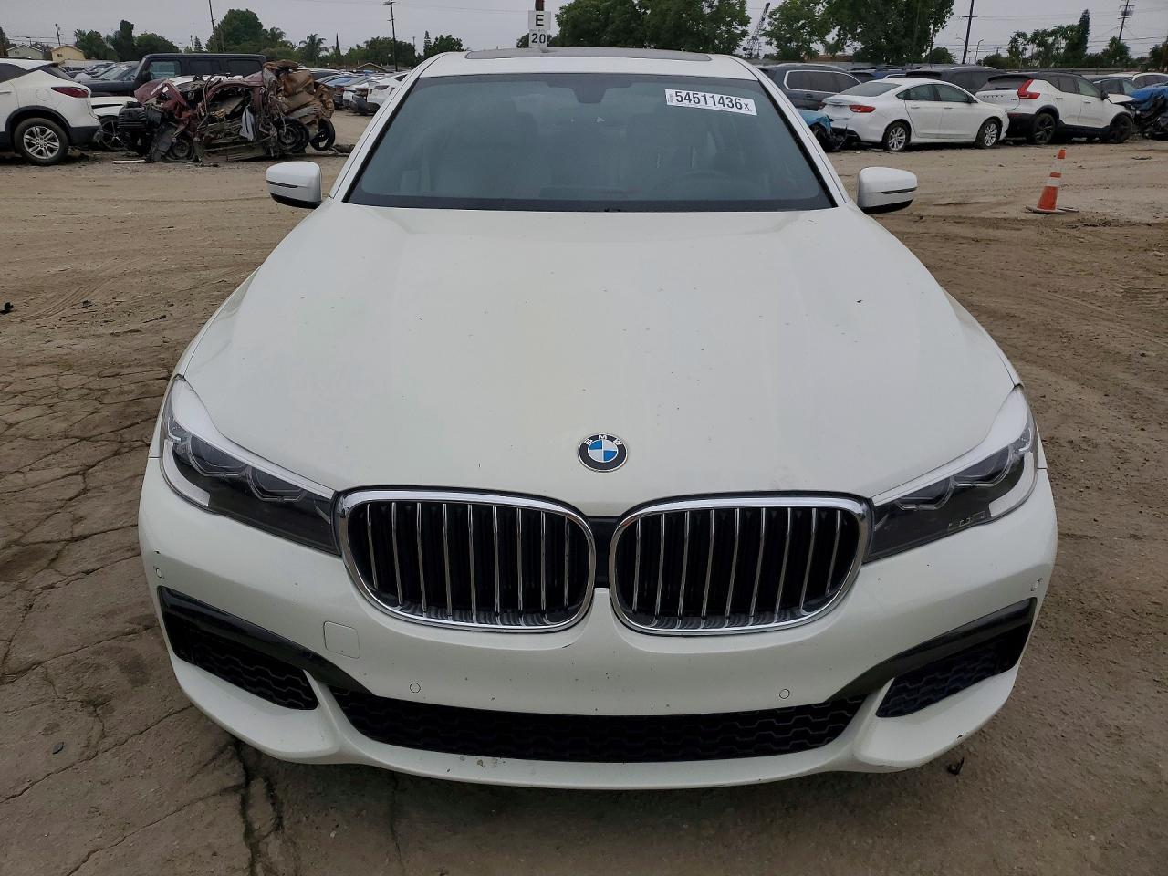 2016 BMW 740 I - zdjęcie 5
