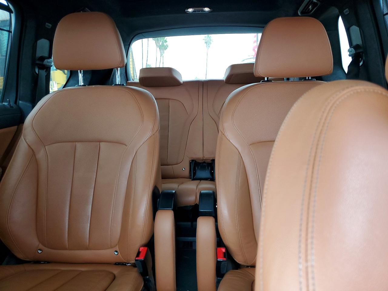2022 BMW X7 xDrive40I - zdjęcie 10