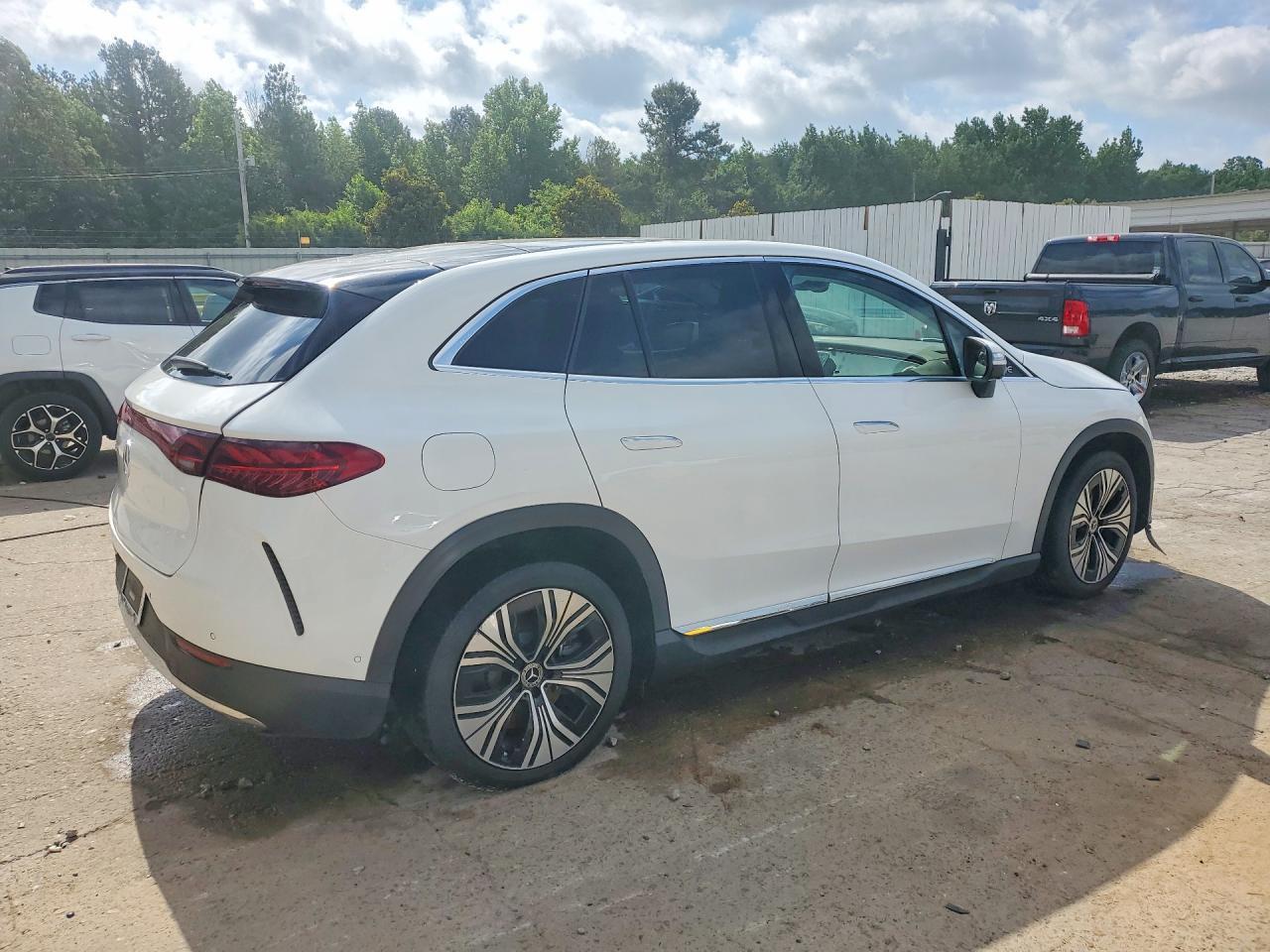 2024 Mercedes-Benz Eqe Suv 350+ - zdjęcie 3